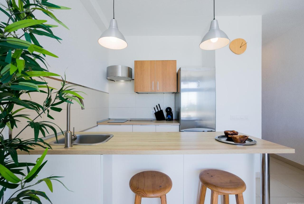 Cozy With Seaview And Parking Apartamento